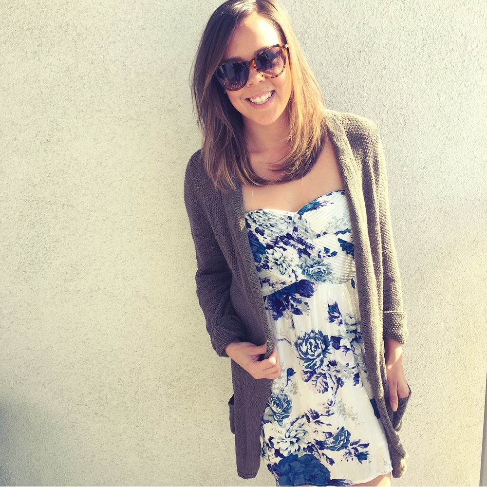 **ACCEPTING ALL OFFERS, donating by April 30** kimchi blue | floral mini